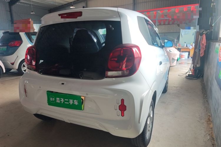Used Roewe Clever 2021 302km All-Round Version Rear Right 45 Deg