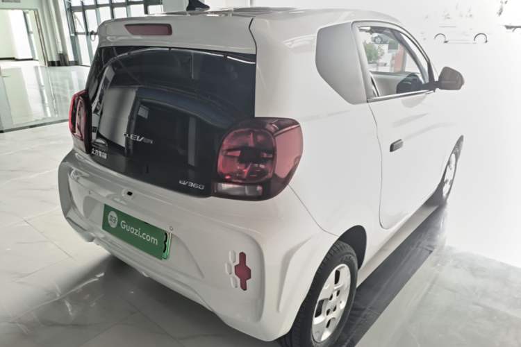 Used Roewe Clever 2021 302 km New Four-Seater Super-Efficient Version Rear Right 45 Deg
