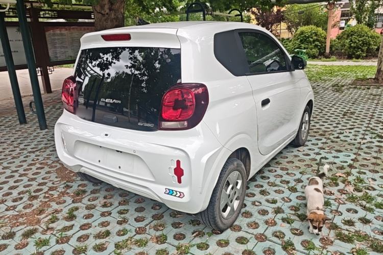 Used Roewe Clever 2021 302 km New Four-Seater Super-Efficient Version Rear Right 45 Deg