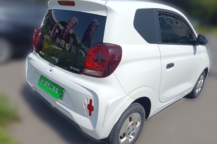 Used Roewe Clever 2021 302km All-Round Version Rear Right 45 Deg
