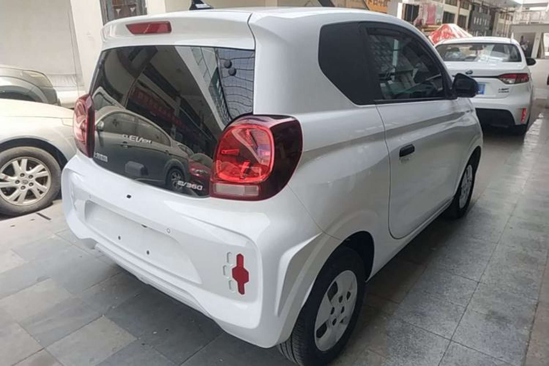 Used Roewe Clever 2021 302km Excellence Edition Rear Right 45 Deg