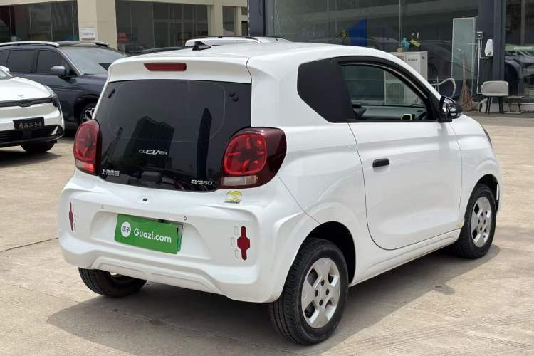 Used Roewe Clever 2021 302 km New Four-Seater Super-Efficient Version Rear Right 45 Deg
