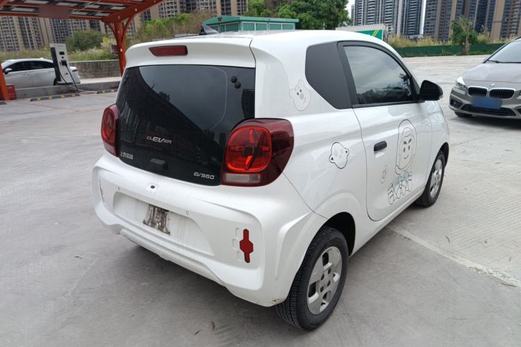 Used Roewe Clever 2021 302km Excellence Edition Rear Right 45 Deg