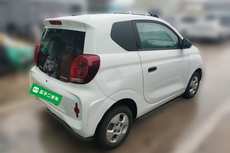 Used Roewe Clever 2021 302km All-Round Version Rear Right 45 Deg