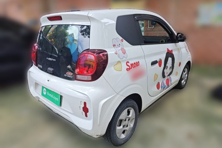 Used Roewe Clever 2021 302km All-Round Version Rear Right 45 Deg