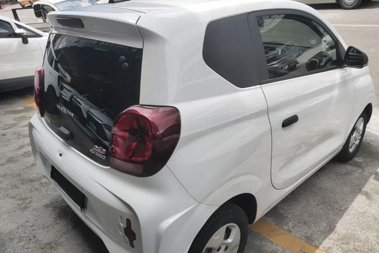 Used Roewe Clever 2021 302 km New Four-Seater Super-Efficient Version Rear Right 45 Deg