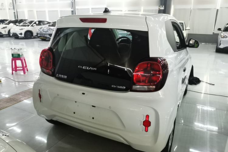 Used Roewe Clever 2021 302 km New Four-Seater Super-Efficient Version Rear Right 45 Deg
