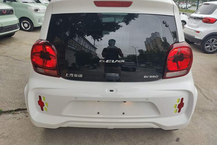 Used Roewe Clever 2021 302 km New Four-Seater Super-Efficient Version Rear