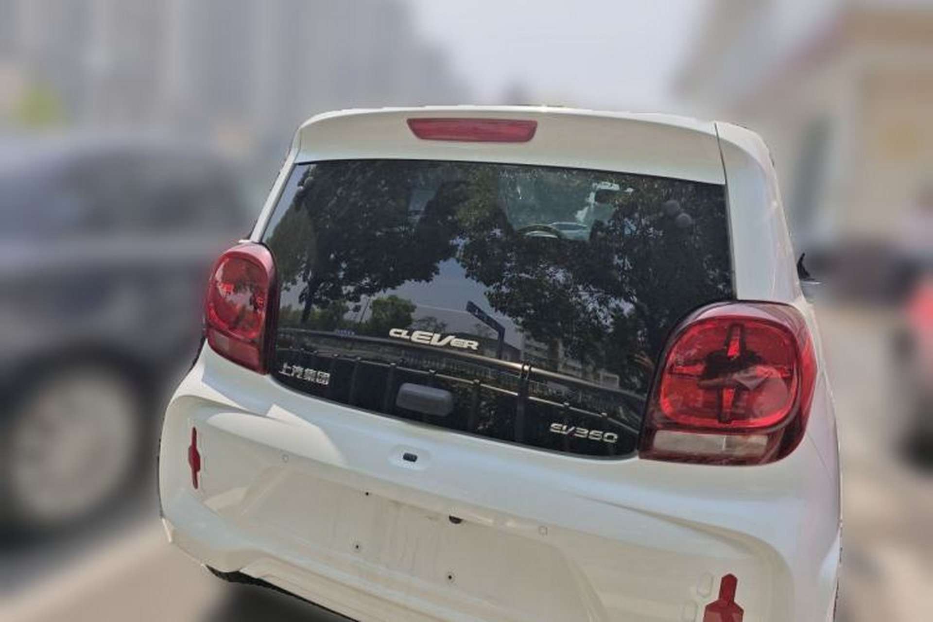Used Roewe Clever 2021 302 km New Four-Seater Super-Efficient Version Rear
