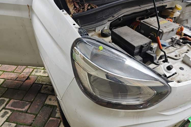 Used Roewe Clever 2021 302km All-Round Version Right Front Headlight