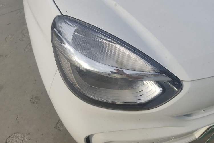 Used Roewe Clever 2021 302km Excellence Edition Right Front Headlight