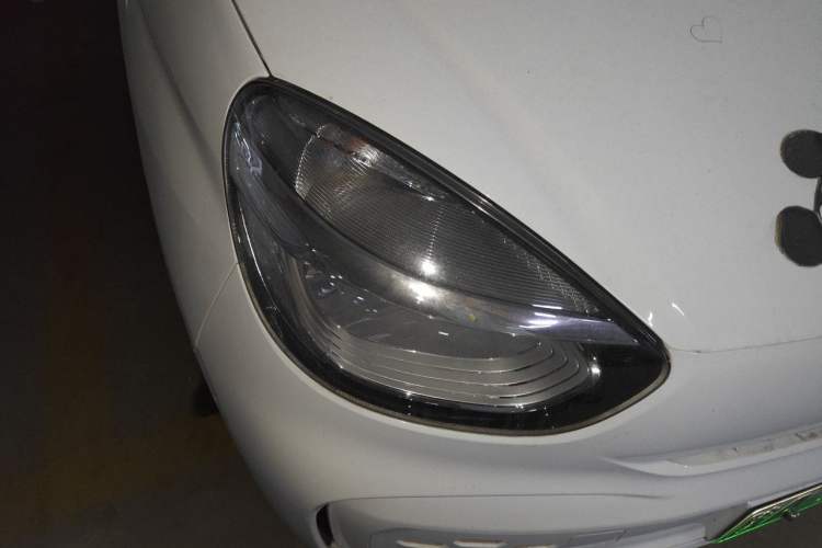 Used Roewe Clever 2021 302 km New Four-Seater Super-Efficient Version Right Front Headlight