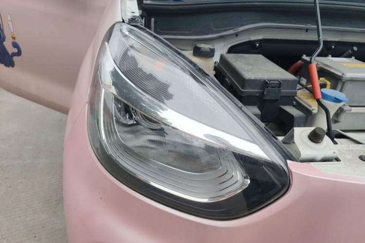 Used Roewe Clever 2021 302km All-Round Version Right Front Headlight