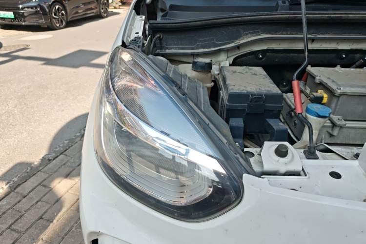 Used Roewe Clever 2021 302km Excellence Edition Right Front Headlight