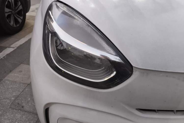 Used Roewe Clever 2021 302km Excellence Edition Right Front Headlight