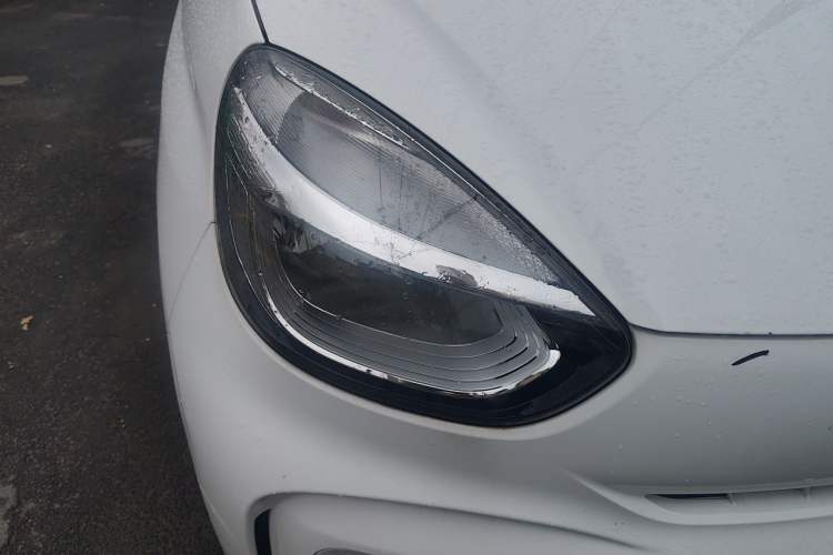 Used Roewe Clever 2021 302km All-Round Version Right Front Headlight