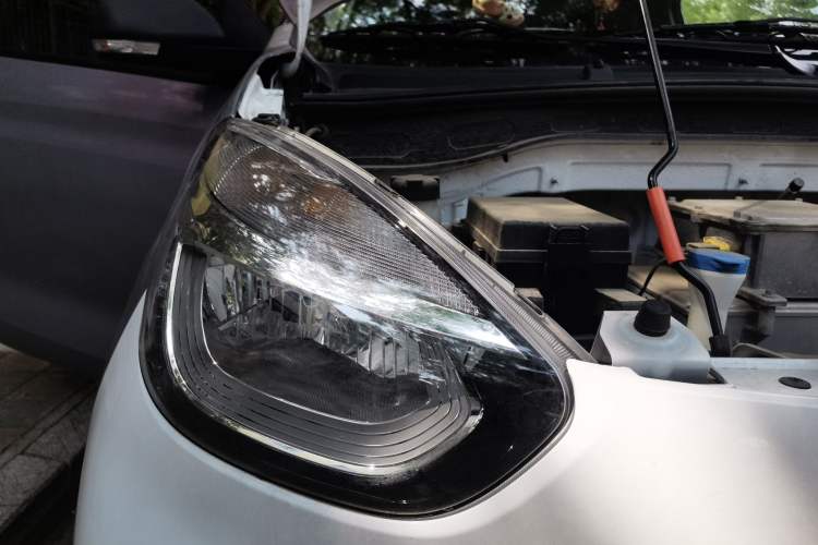 Used Roewe Clever 2021 302km All-Round Version Right Front Headlight