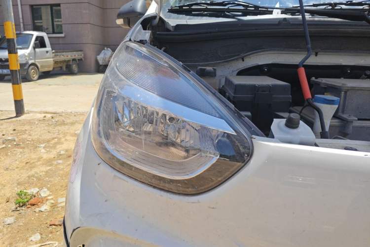 Used Roewe Clever 2021 302km Excellence Edition Right Front Headlight
