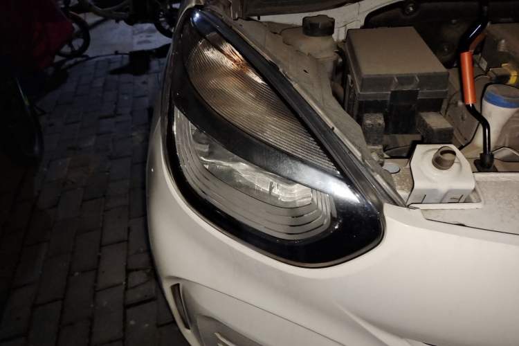 Used Roewe Clever 2021 302km All-Round Version Right Front Headlight