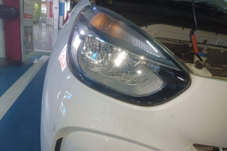 Used Roewe Clever 2021 302km Excellence Edition Right Front Headlight