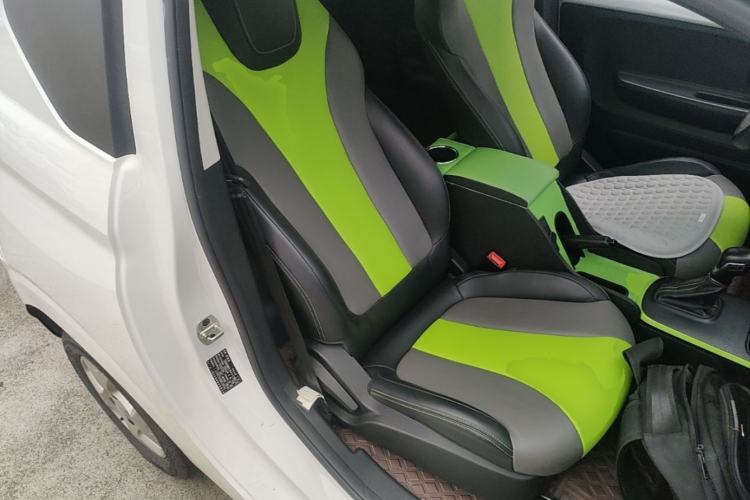 Used Roewe Clever 2021 302km All-Round Version Right Front Seat