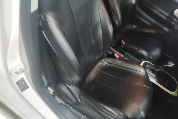 Used Roewe Clever 2021 302km All-Round Version Right Front Seat