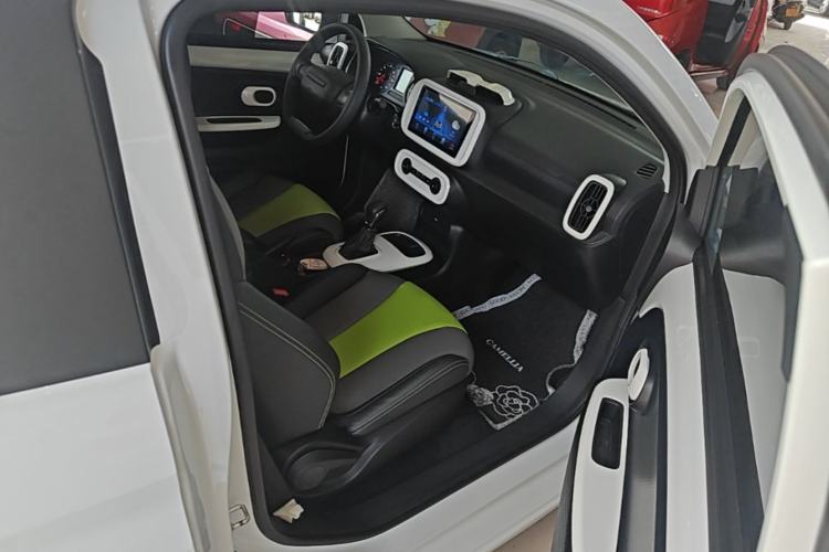 Used Roewe Clever 2021 302 km New Four-Seater Super-Efficient Version Right Front Seat