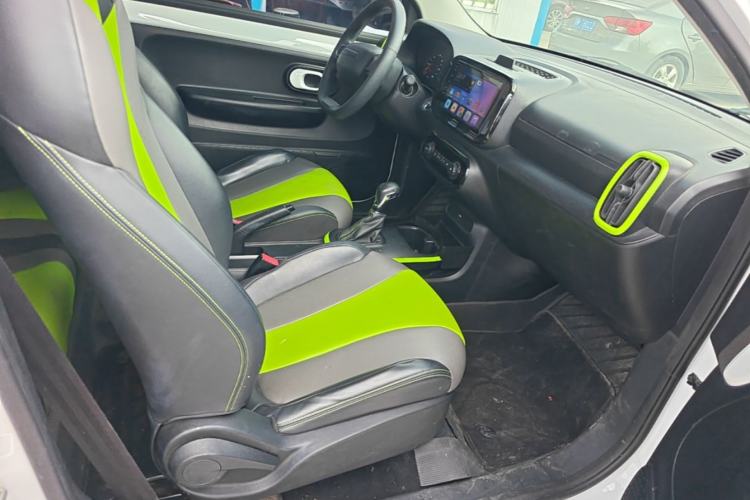 Used Roewe Clever 2021 302km All-Round Version Right Front Seat
