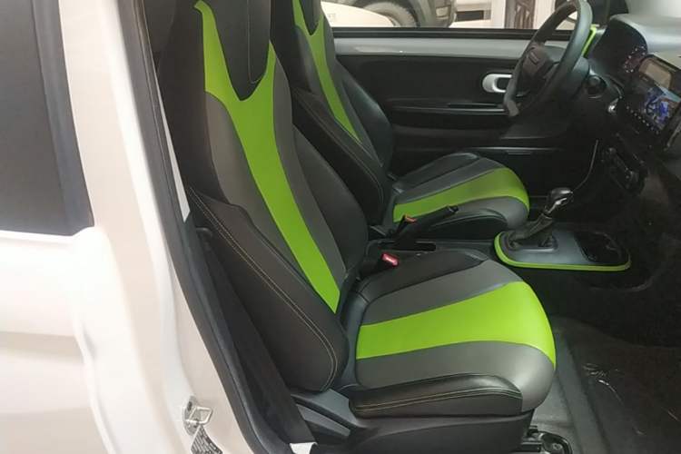 Used Roewe Clever 2021 302km Excellence Edition Right Front Seat