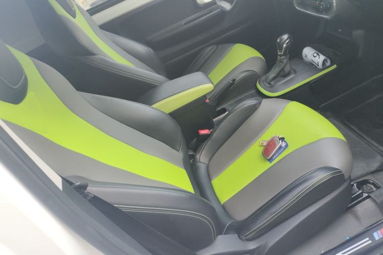Used Roewe Clever 2021 302km All-Round Version Right Front Seat