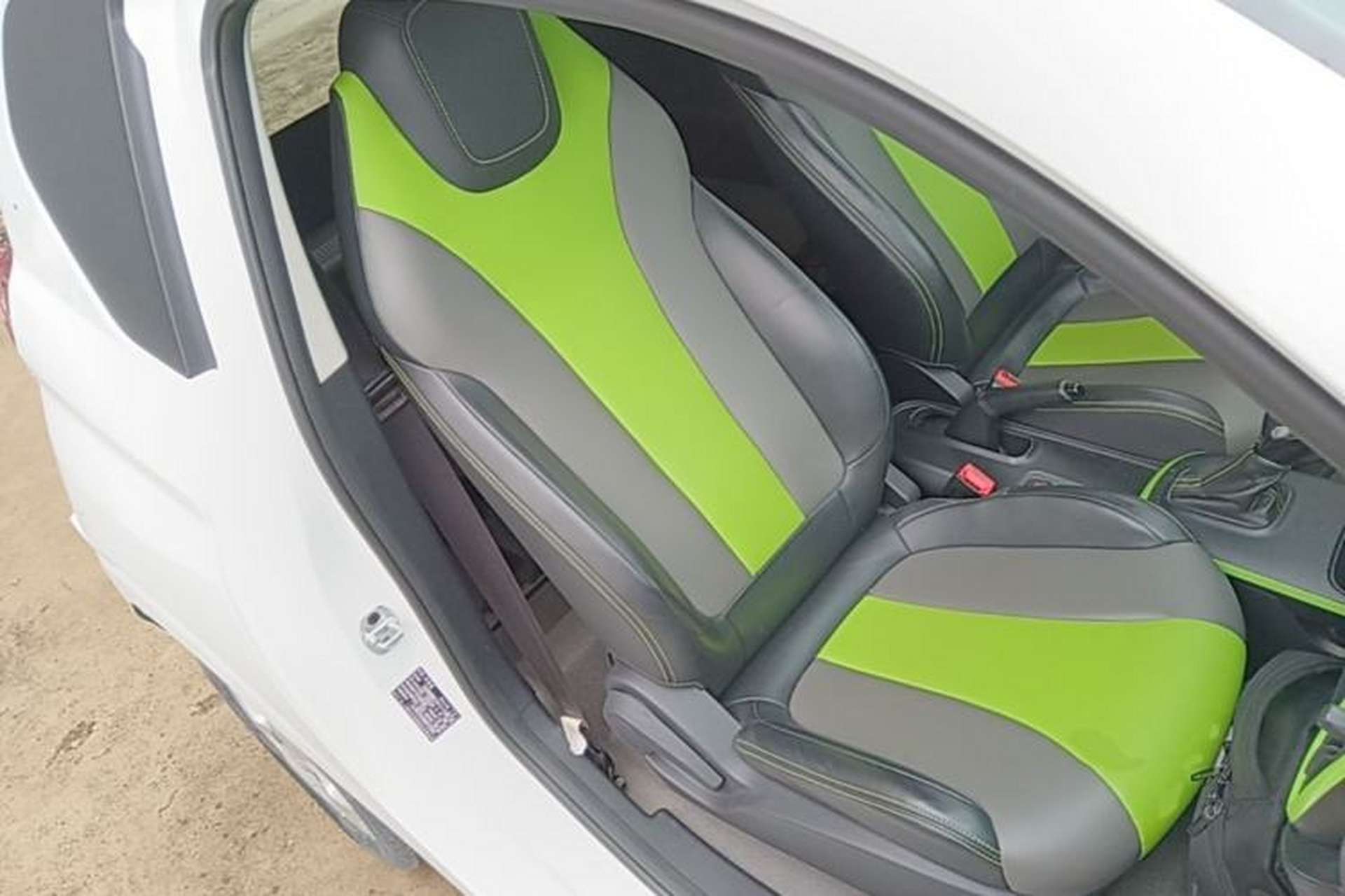 Used Roewe Clever 2021 302km All-Round Version Right Front Seat