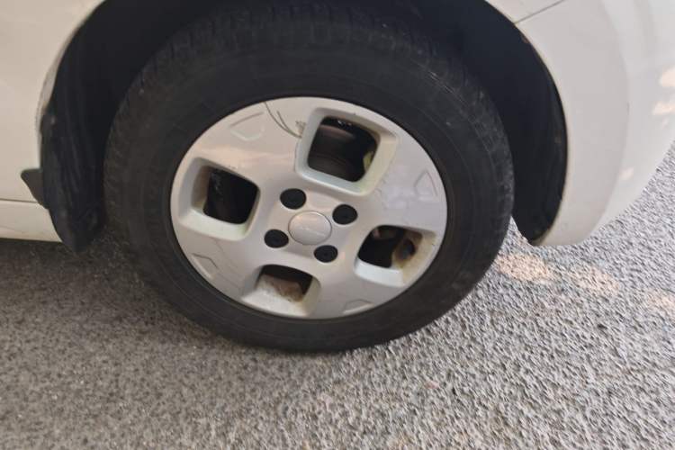 Used Roewe Clever 2021 302km Excellence Edition Right Front Wheel Hub