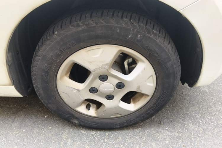 Used Roewe Clever 2021 302km Excellence Edition Right Front Wheel Hub