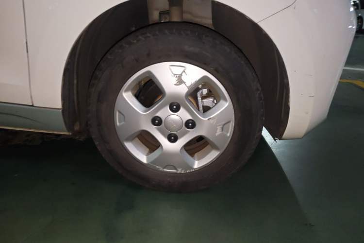 Used Roewe Clever 2021 302km All-Round Version Right Front Wheel Hub