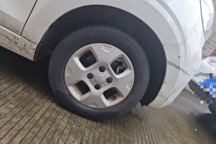 Used Roewe Clever 2021 302km All-Round Version Right Front Wheel Hub
