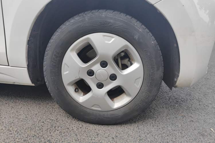 Used Roewe Clever 2021 302km Excellence Edition Right Front Wheel Hub