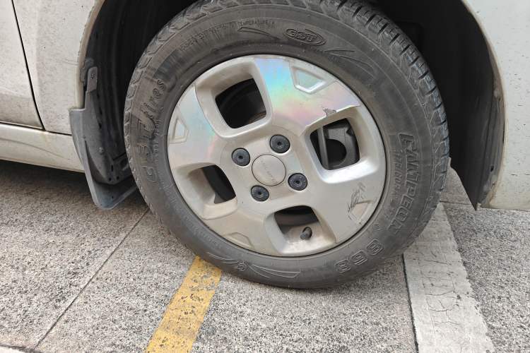 Used Roewe Clever 2021 302km Excellence Edition Right Front Wheel Hub