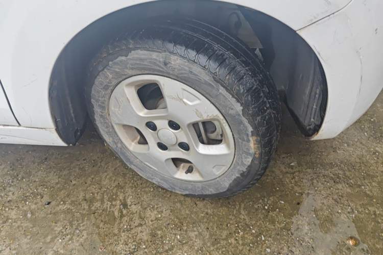 Used Roewe Clever 2021 302km Excellence Edition Right Front Wheel Hub