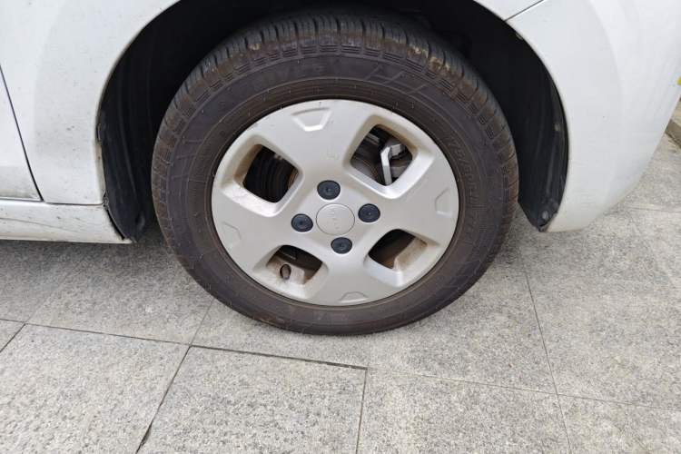 Used Roewe Clever 2021 302km Excellence Edition Right Front Wheel Hub