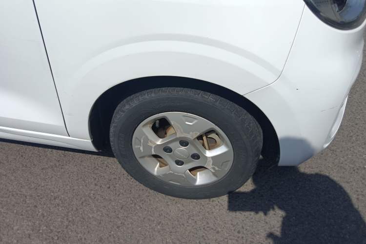 Used Roewe Clever 2021 302km All-Round Version Right Front Wheel Hub