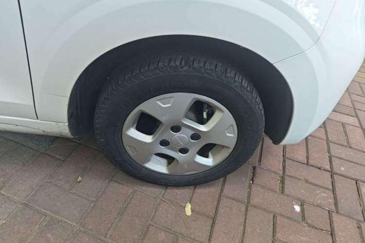 Used Roewe Clever 2021 302km Excellence Edition Right Front Wheel Hub