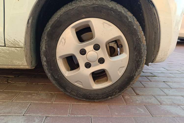 Used Roewe Clever 2021 302km Excellence Edition Right Front Wheel Hub