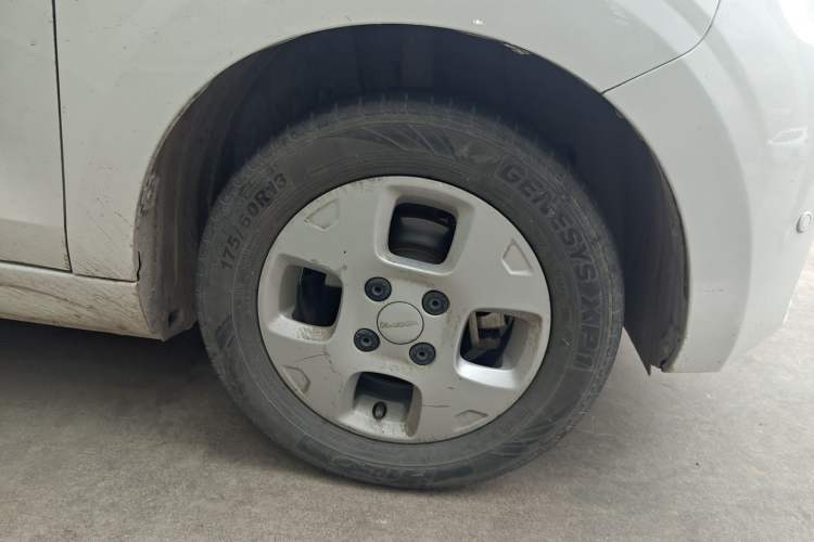 Used Roewe Clever 2021 302km Excellence Edition Right Front Wheel Hub