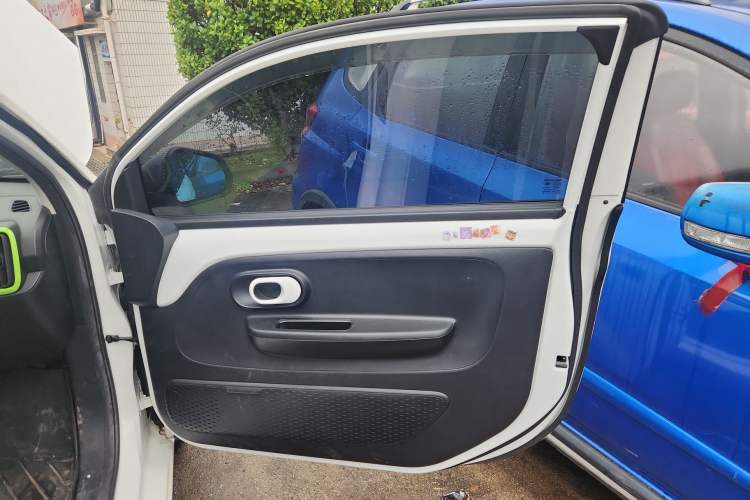 Used Roewe Clever 2021 302km All-Round Version Right Rear Door Interior