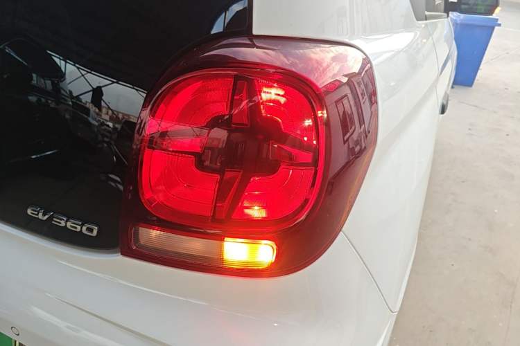 Used Roewe Clever 2021 302km All-Round Version Right Rear Taillight
