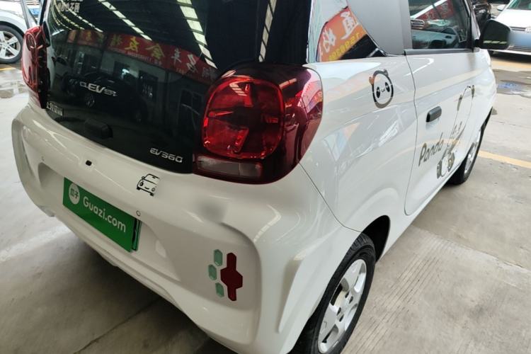 Used Roewe Clever 2021 302km All-Round Version Right Rear Taillight