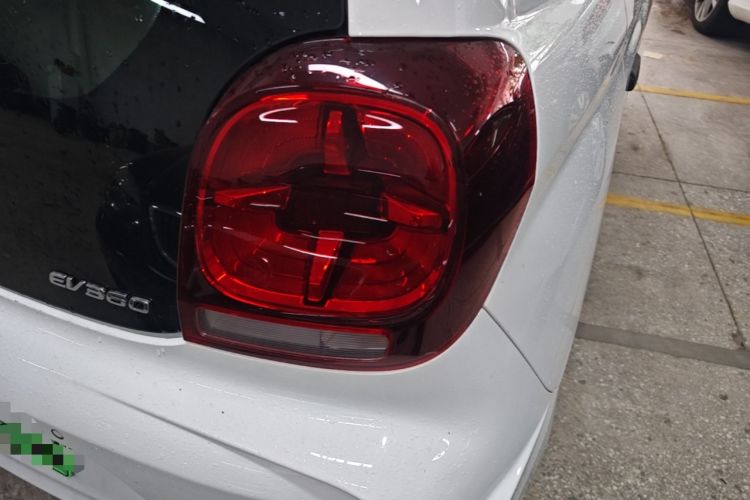 Used Roewe Clever 2021 302km Excellence Edition Right Rear Taillight
