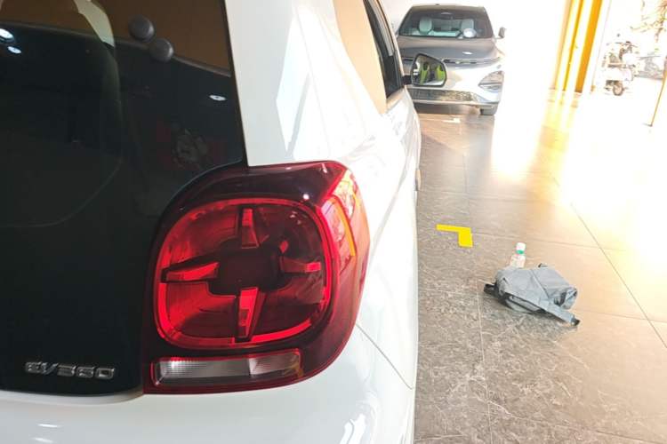 Used Roewe Clever 2021 302km Excellence Edition Right Rear Taillight