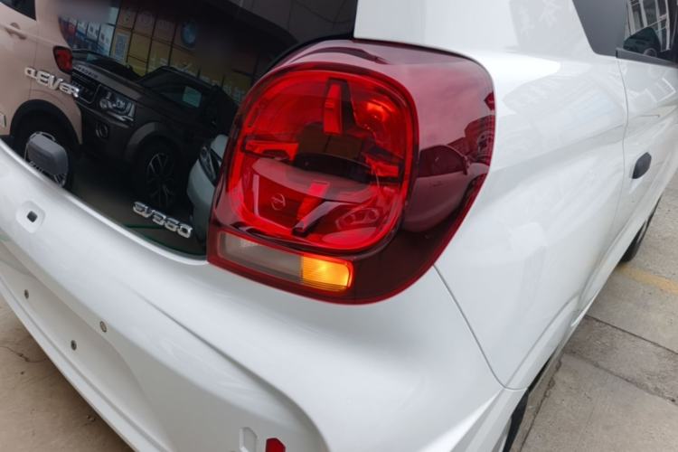 Used Roewe Clever 2021 302km Excellence Edition Right Rear Taillight