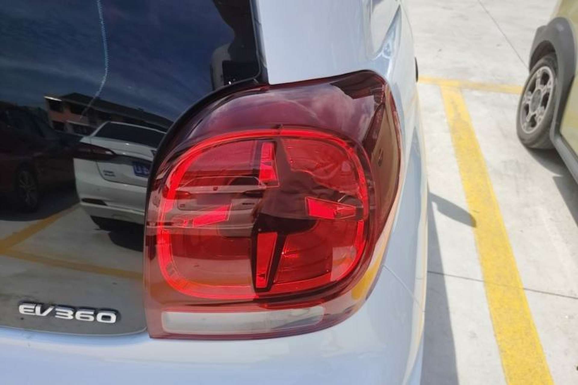 Used Roewe Clever 2021 302km All-Round Version Right Rear Taillight